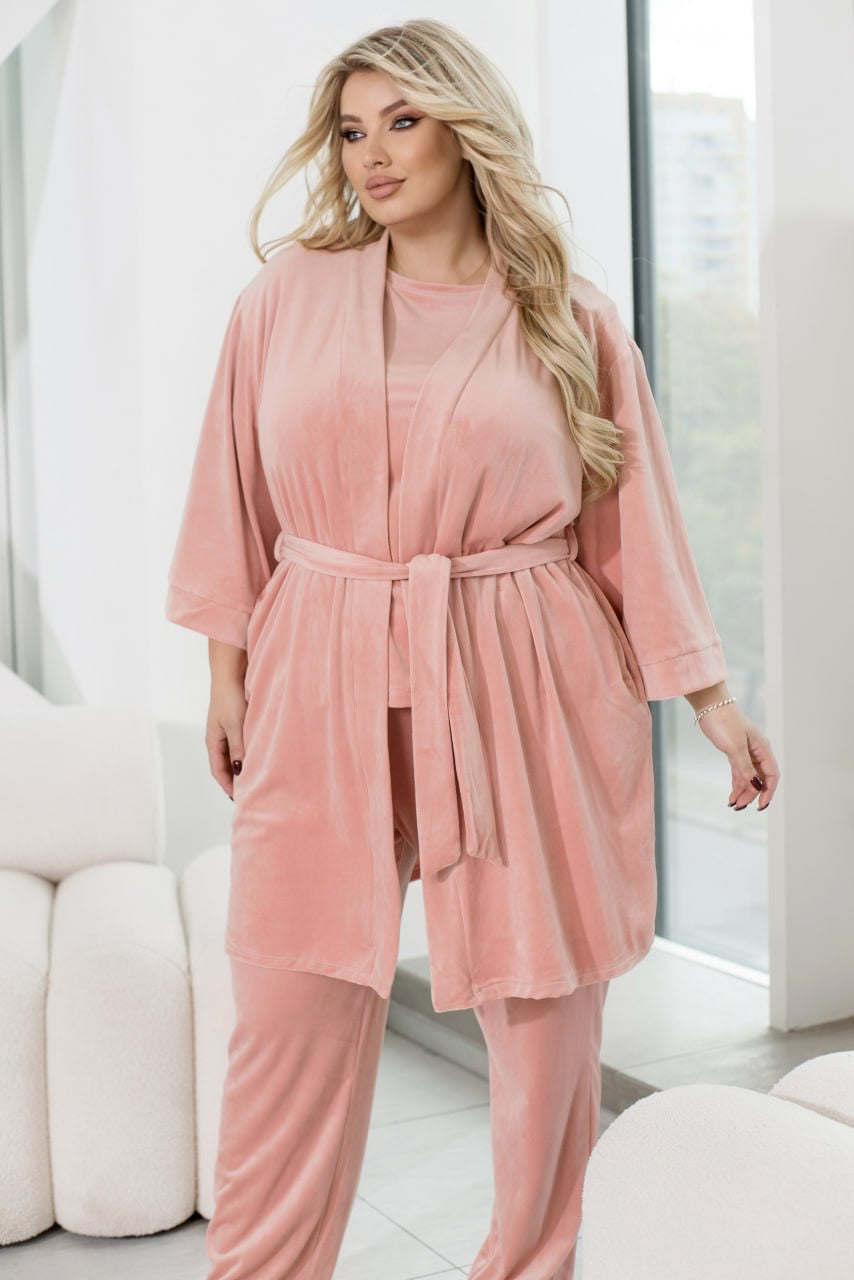 Невероятно мягкий велюровый комплект — ощущение роскоши в размерах 2XL–11XL